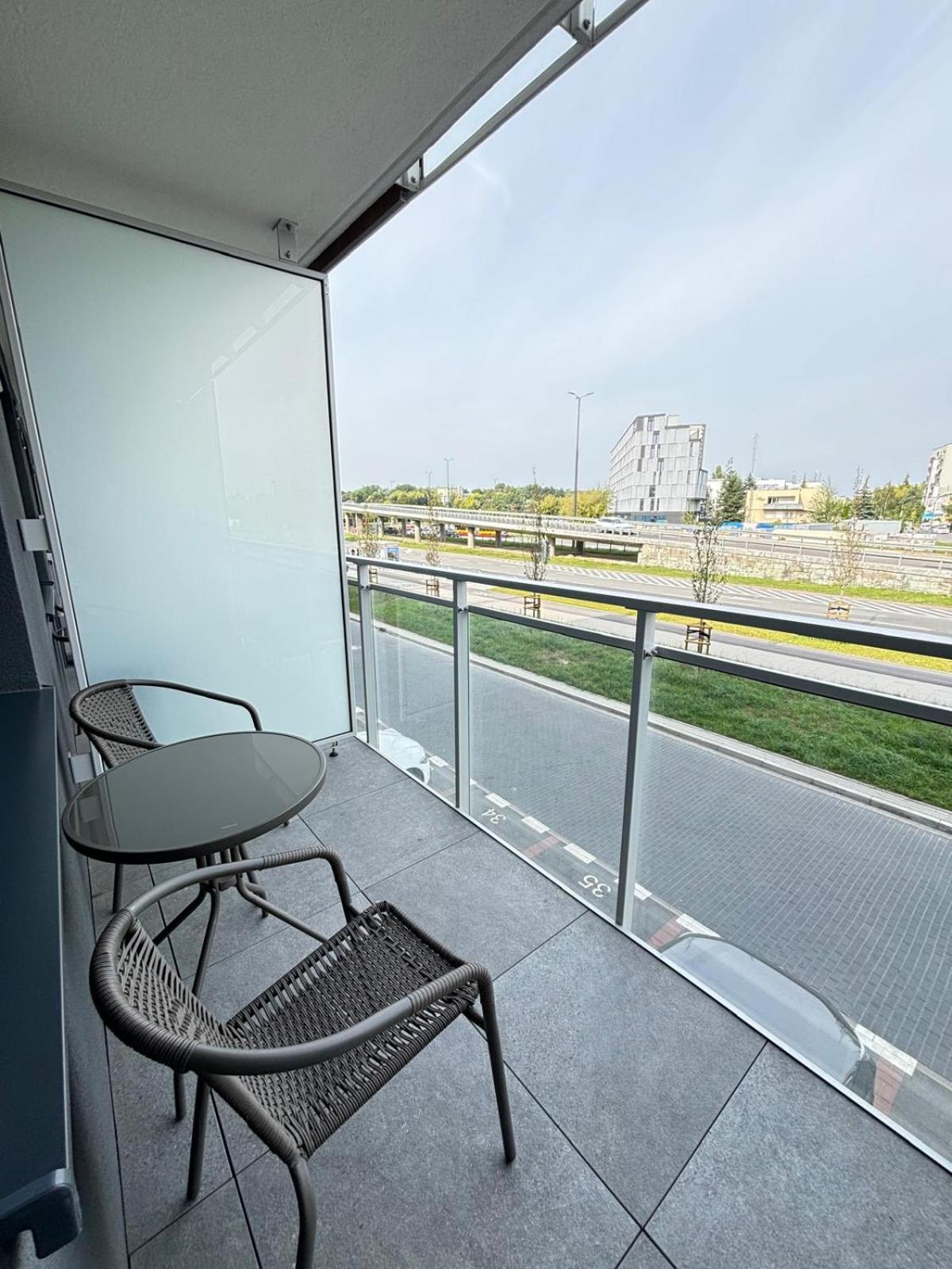 Hello Apartments Pileckiego Varsovia Exterior foto